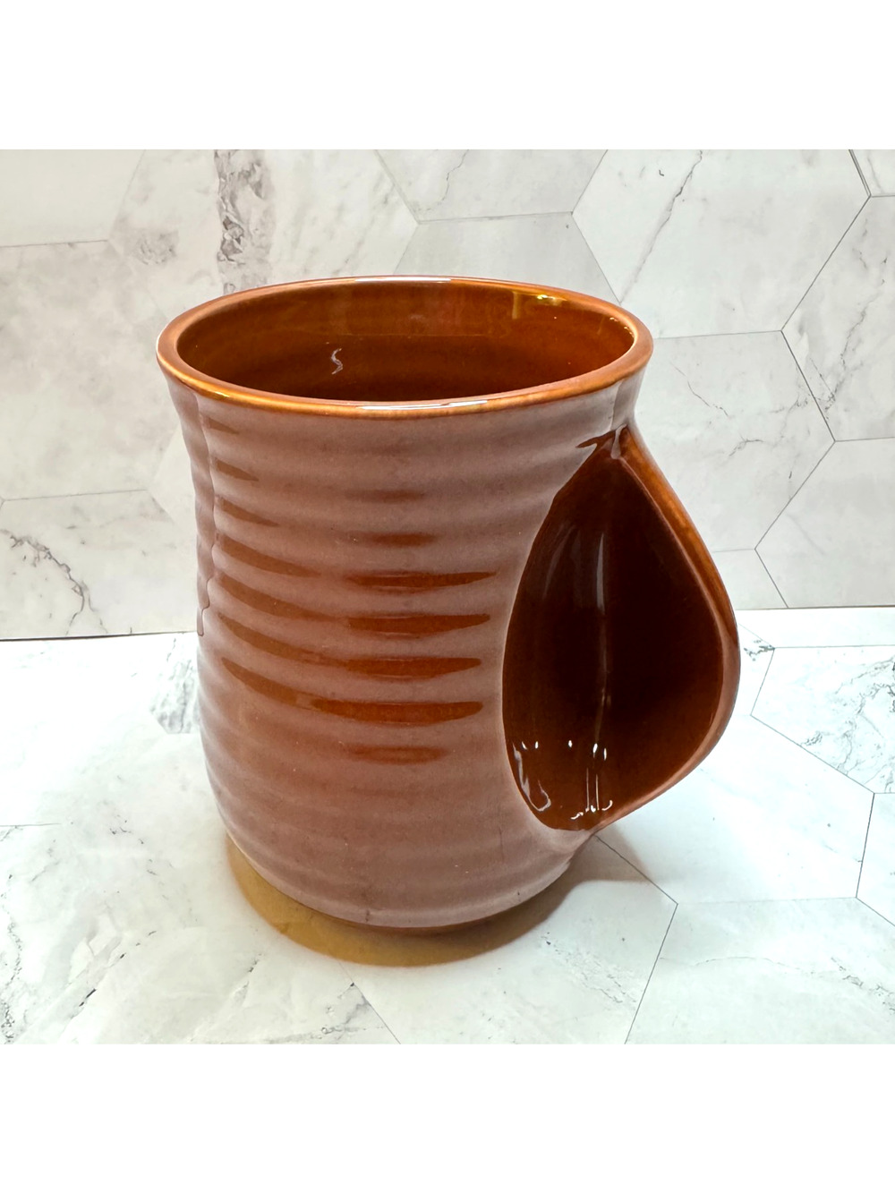 Hand Warmer Mug Stoneware 16 Oz Right Hand DEI Dennis East Brown Coffee Tea EUC